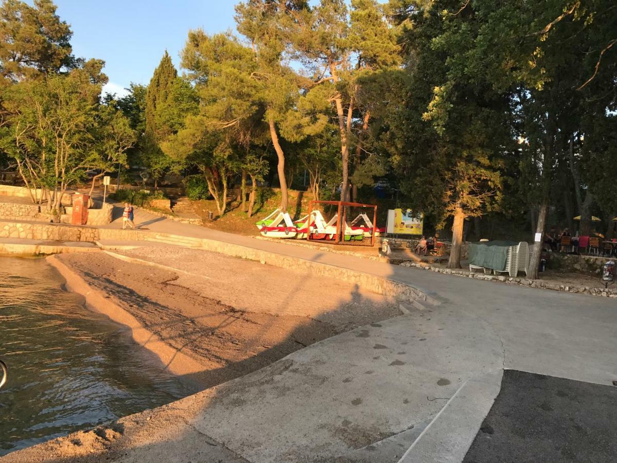 Apartment Aquamarin, Blizu Mora S Pogledom Na More, Za Do 6 Osoba Malinska Exterior foto